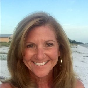 Meet your Posher, Pam